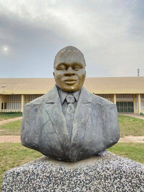 RT Aryee bust